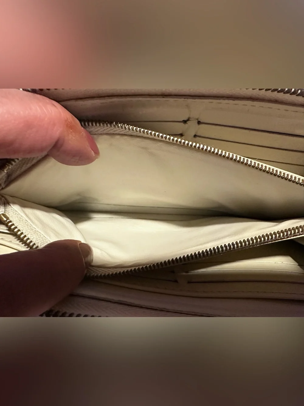 Louis Vuitton Suhali Zippy Wallet Blanc (Women's)